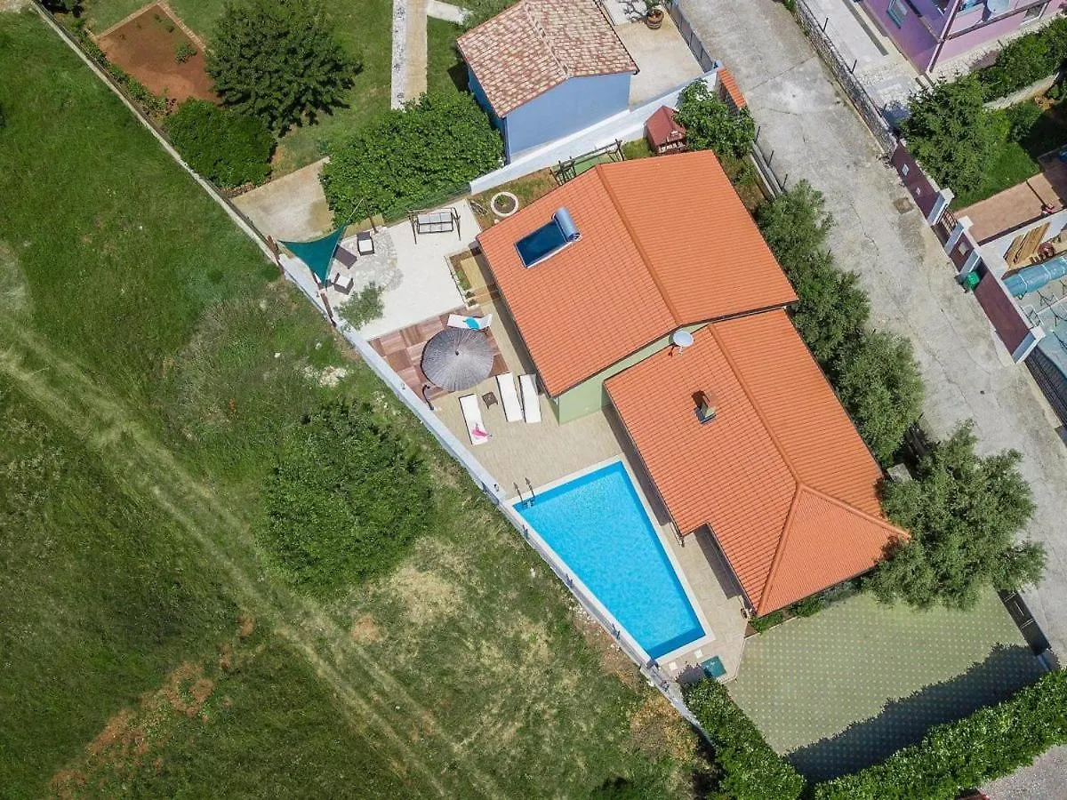 Holiday Home Tanja Pula