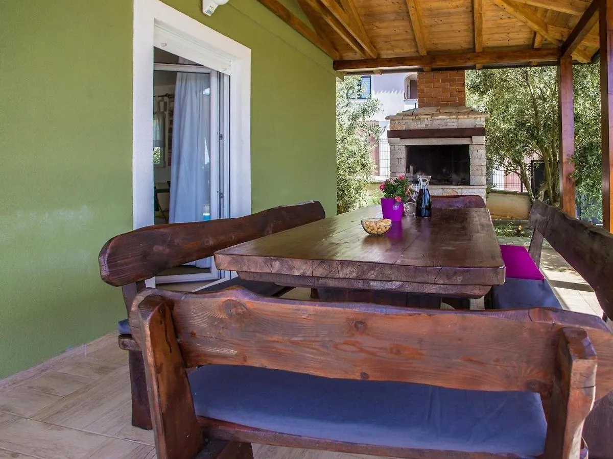Holiday Home Tanja Pula