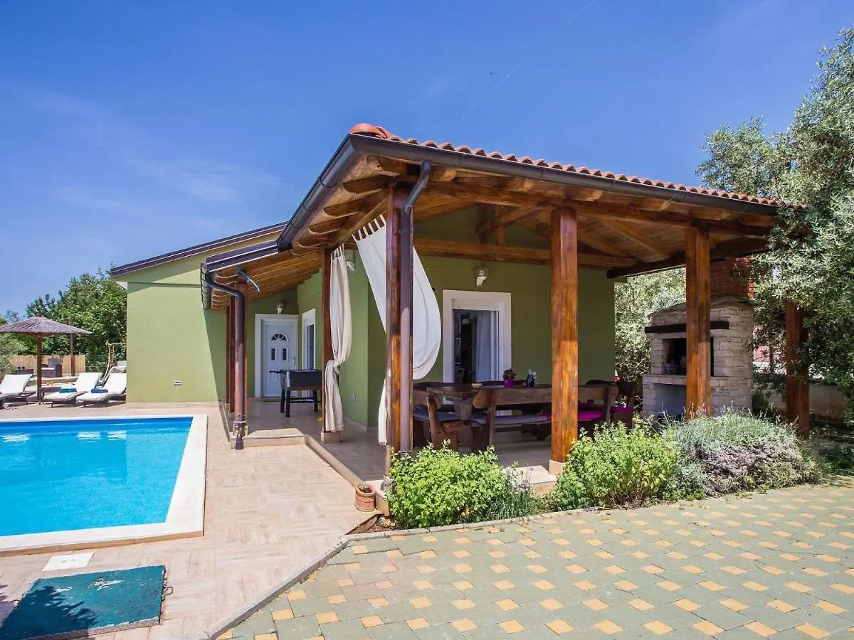 Holiday Home Tanja Pula