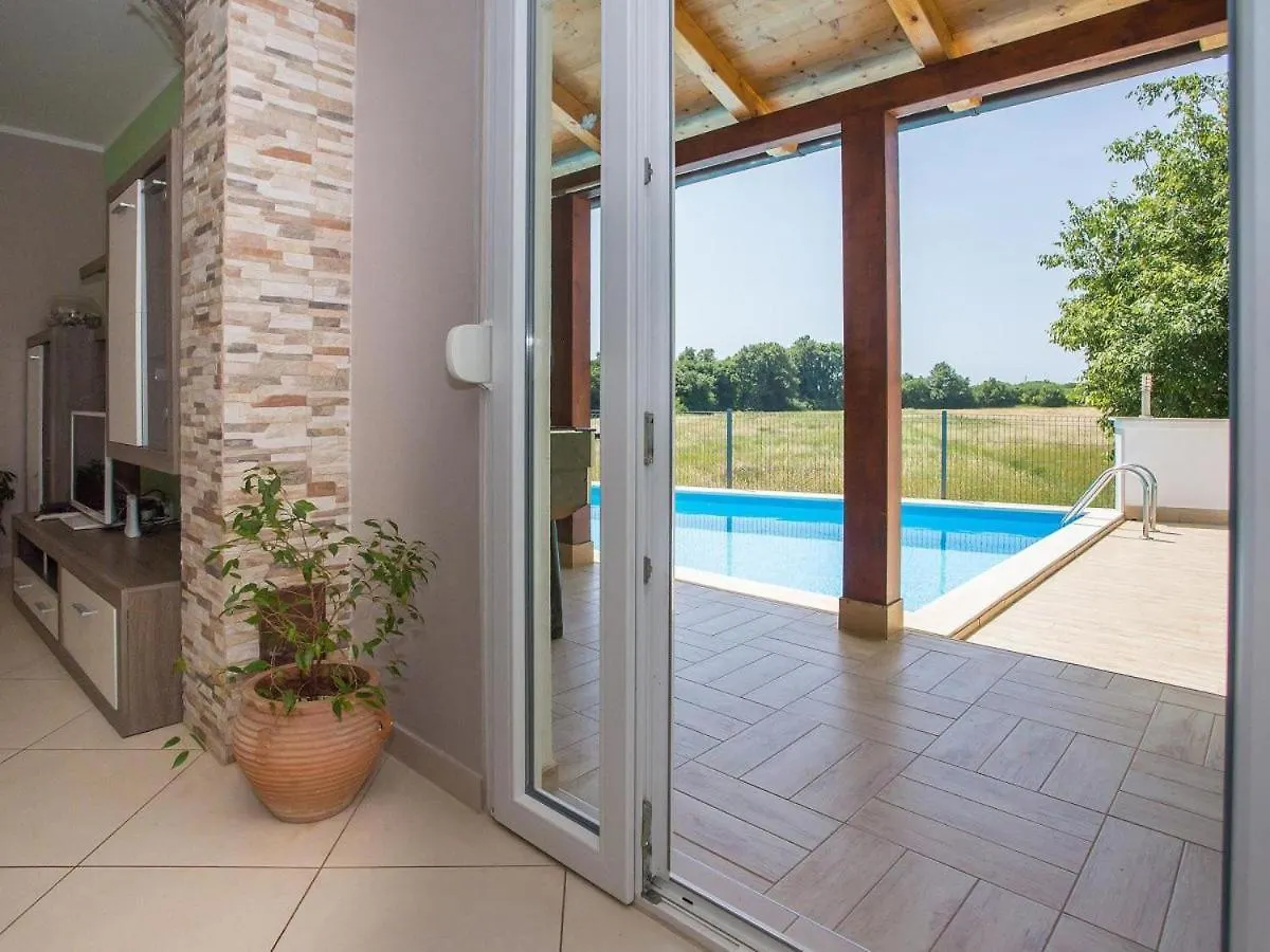 Holiday Home Tanja Pula