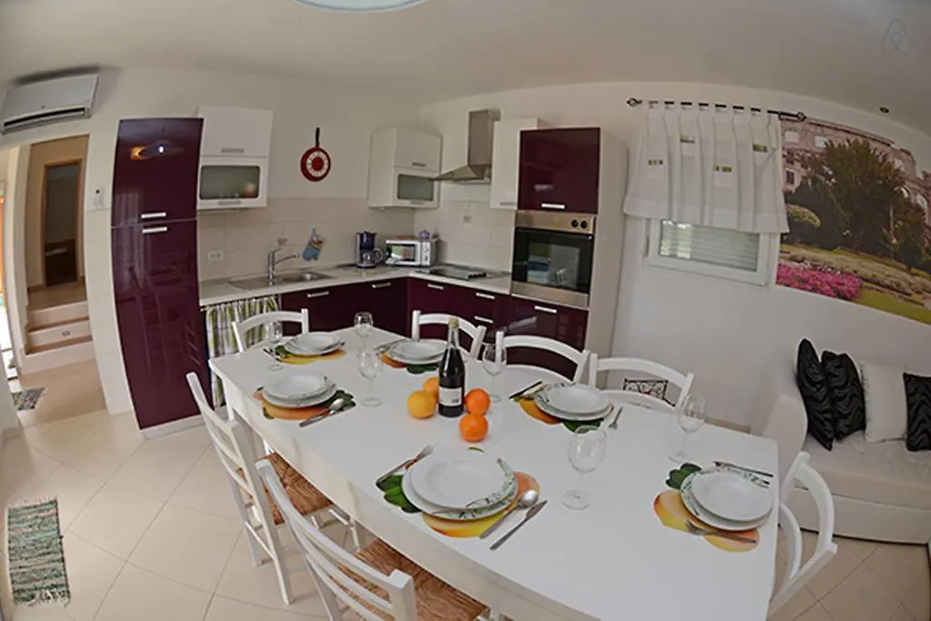 Holiday Home Tanja Pula Croatia