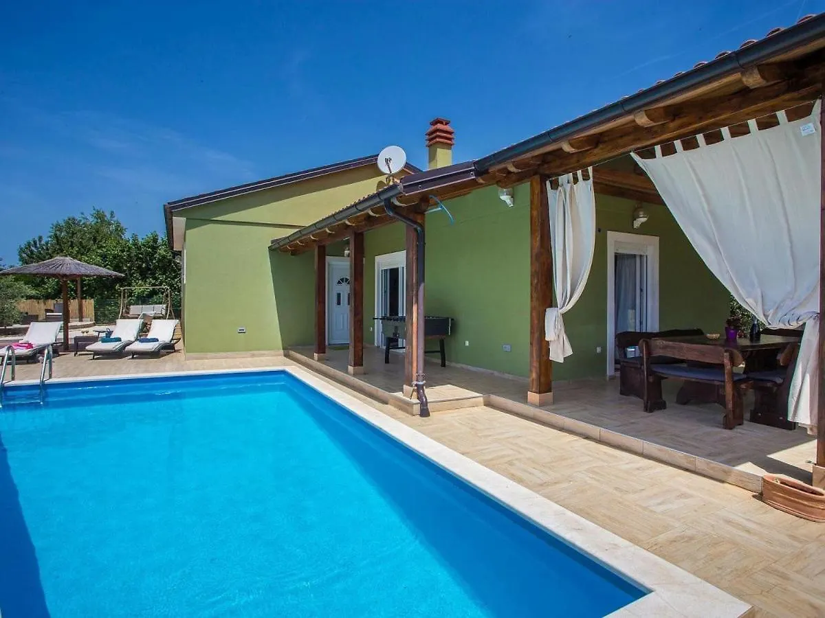 Holiday Home Tanja Pula